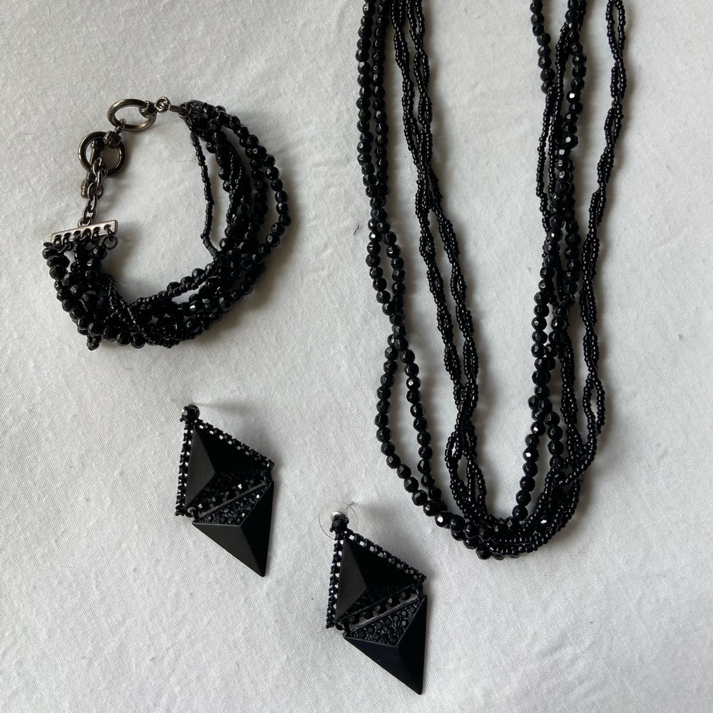 Twisty and goth